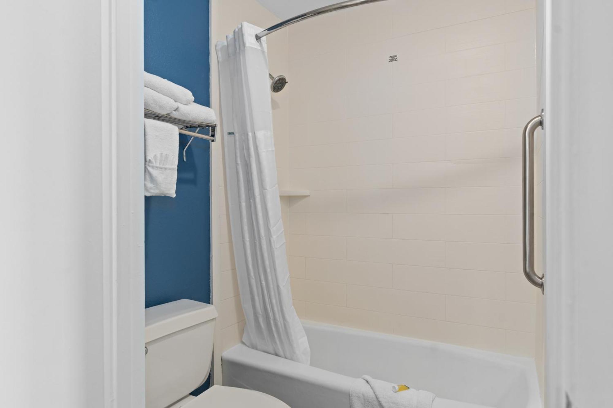 Hotel Baymont By Wyndham Orlando East Alafaya Esterno foto