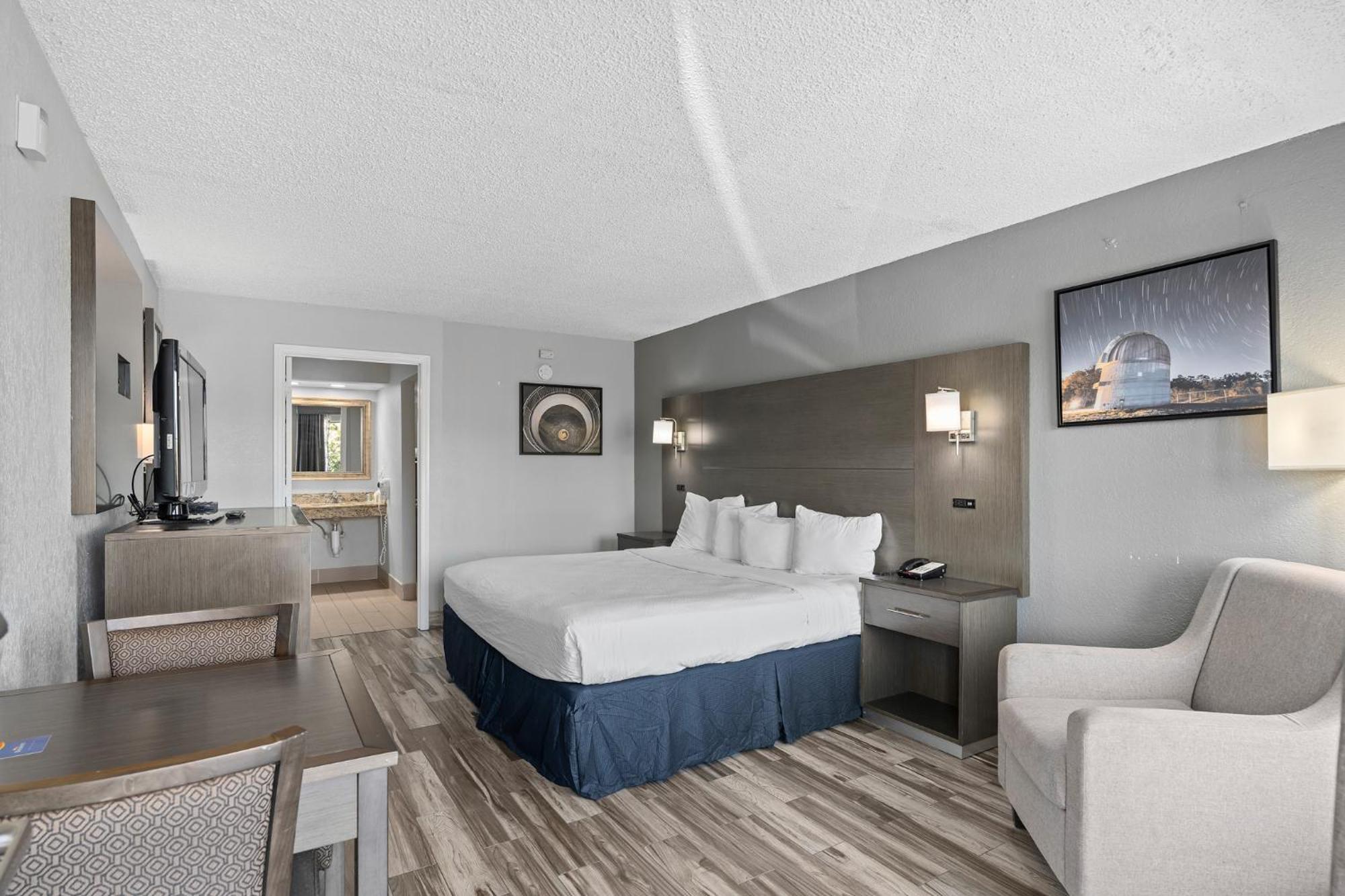 Hotel Baymont By Wyndham Orlando East Alafaya Esterno foto