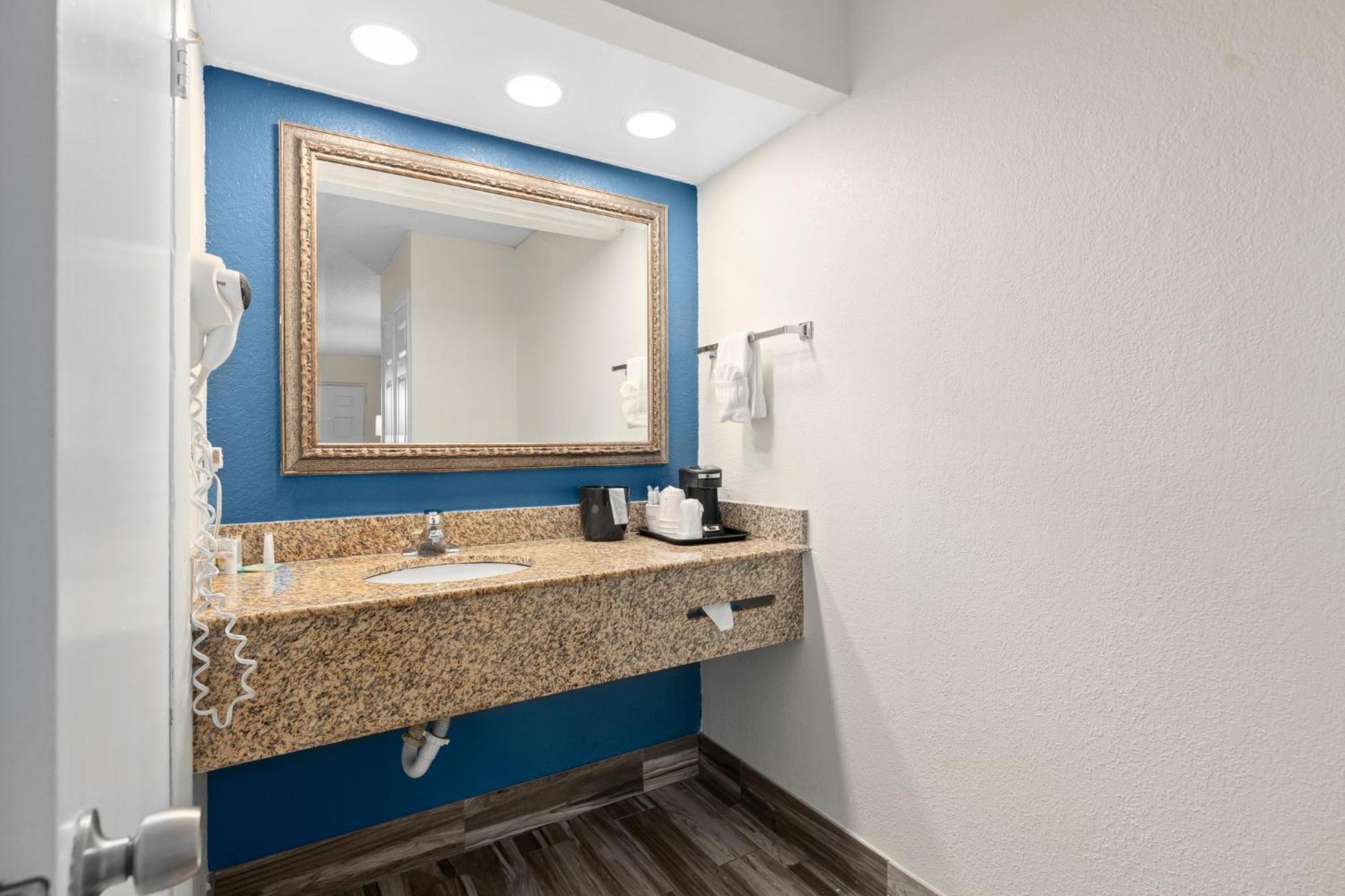 Hotel Baymont By Wyndham Orlando East Alafaya Esterno foto