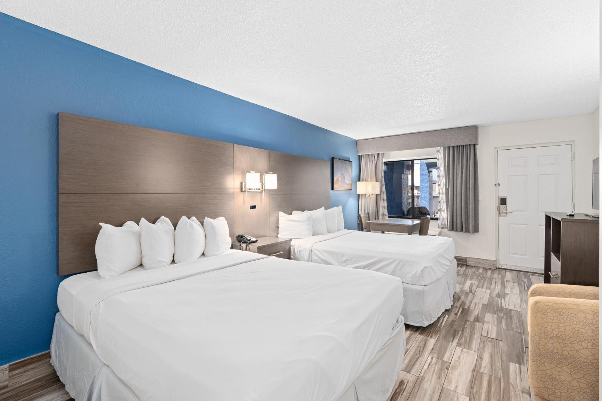 Hotel Baymont By Wyndham Orlando East Alafaya Esterno foto