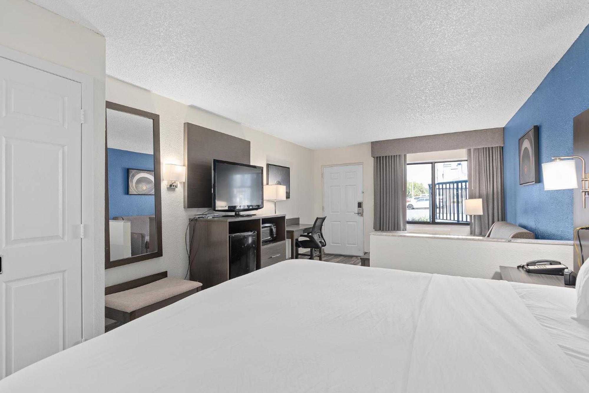 Hotel Baymont By Wyndham Orlando East Alafaya Esterno foto
